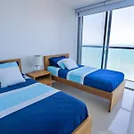 Hermoso Apto Frente Al Mar - Morros City Piso 9