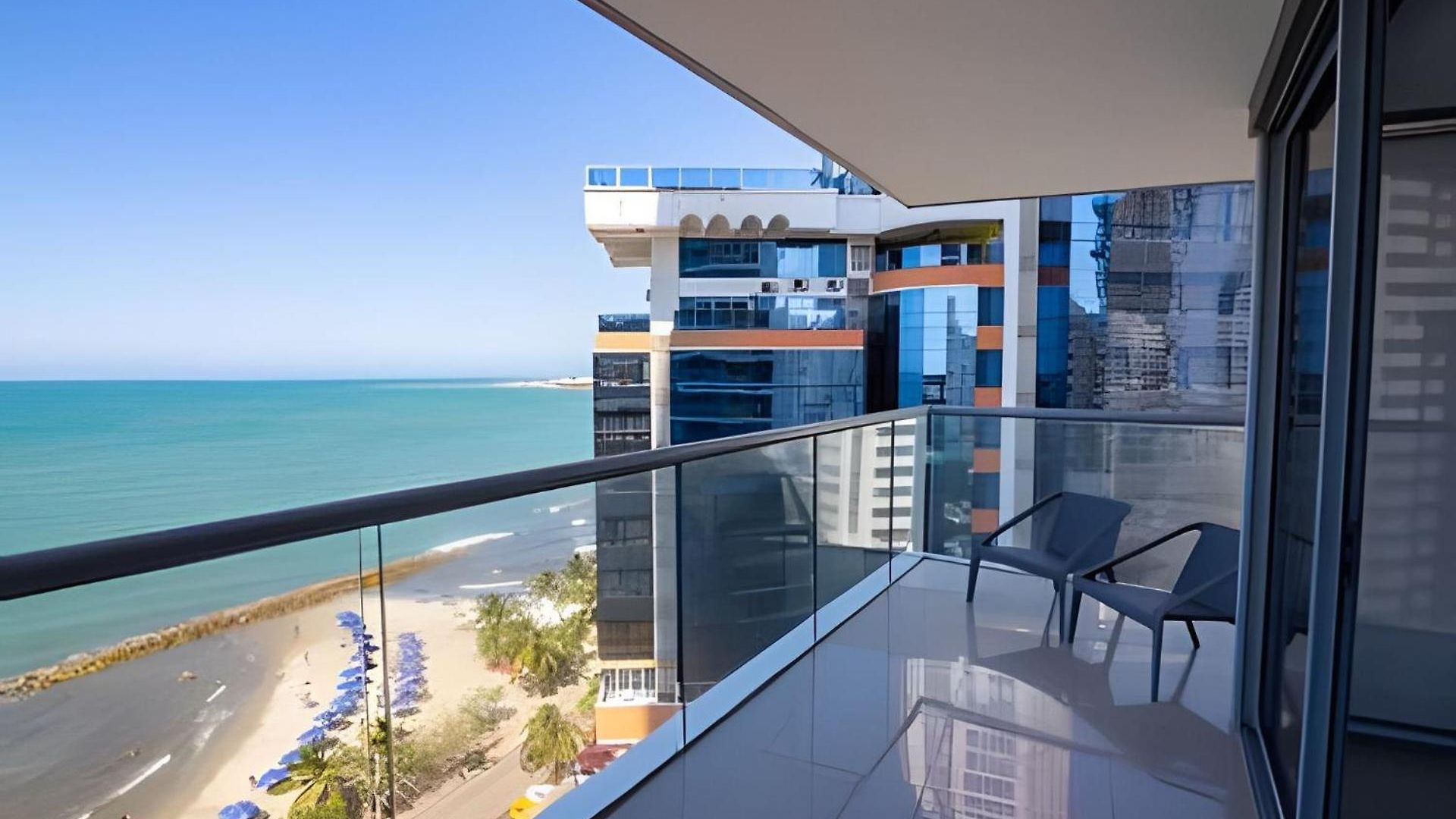 Hermoso Apto Frente Al Mar - Morros Piso 9 Apartamento *