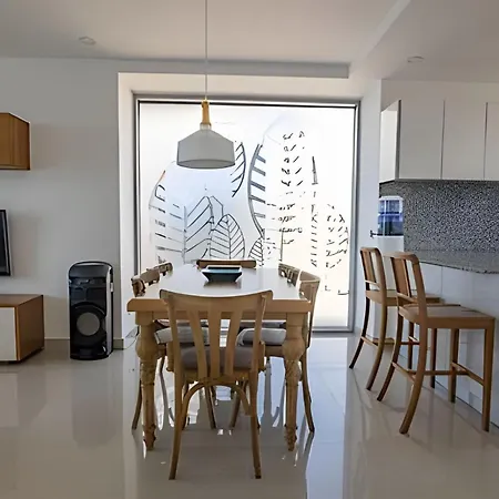 Apartamento Hermoso Apto Frente Al Mar - Morros Piso 9 *