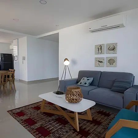 Hermoso Apto Frente Al Mar - Morros Piso 9 * Cartagena
