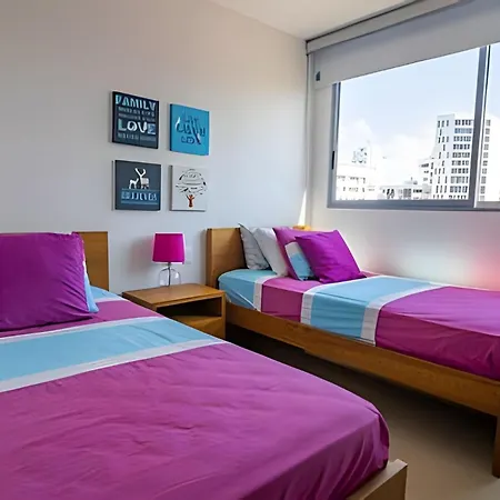 Apartamento Hermoso Apto Frente Al Mar - Morros Piso 9 *