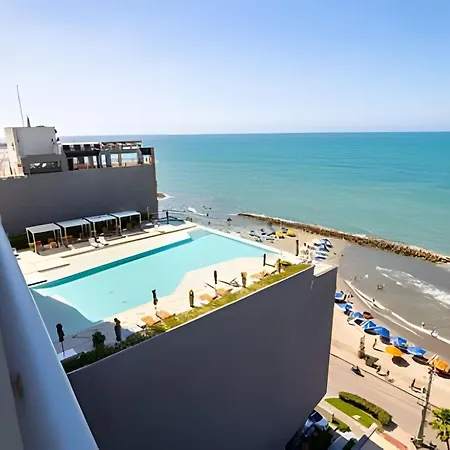 Hermoso Apto Frente Al Mar - Morros Piso 9