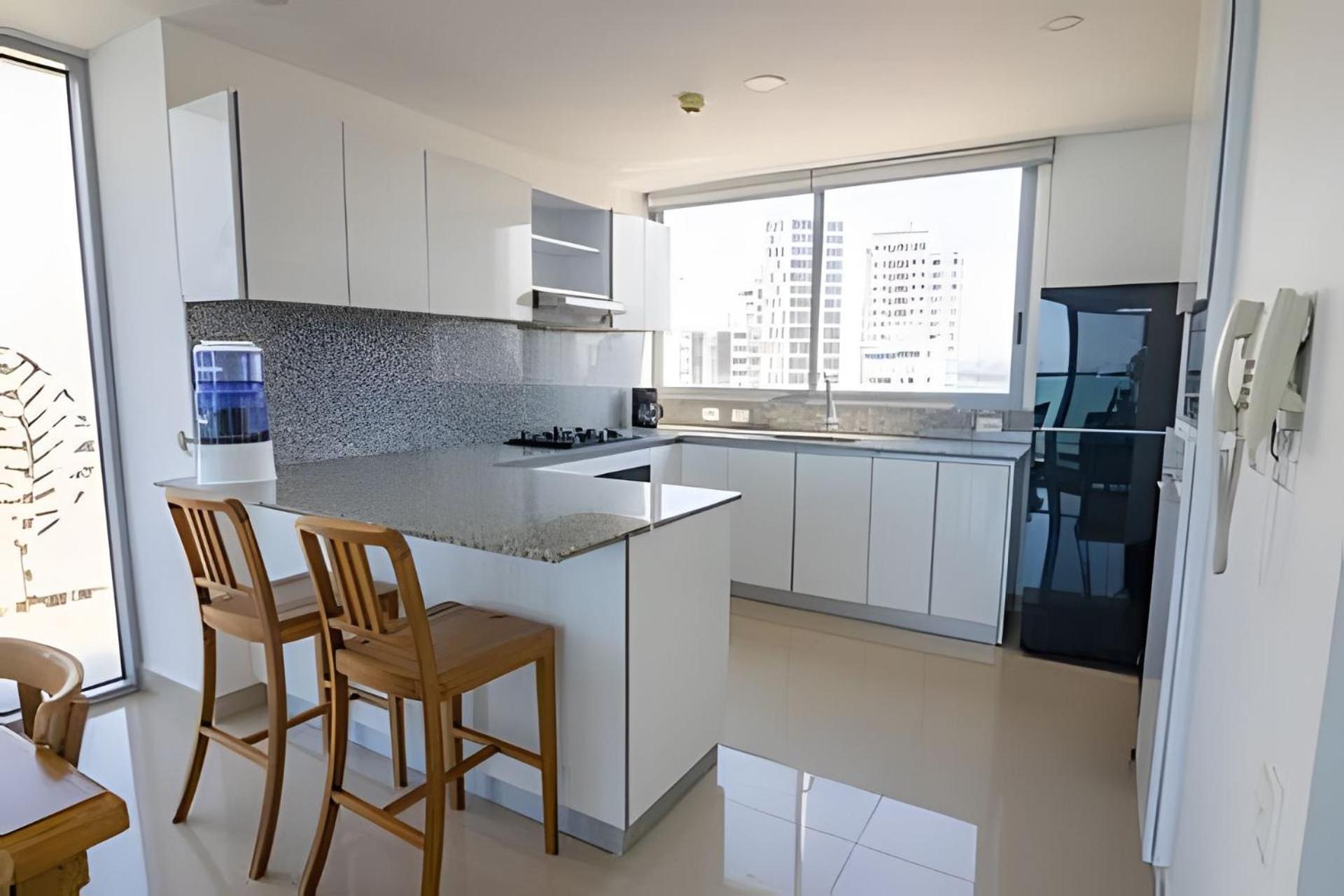 Apartment Hermoso Apto Frente Al Mar - Morros Piso 9 *