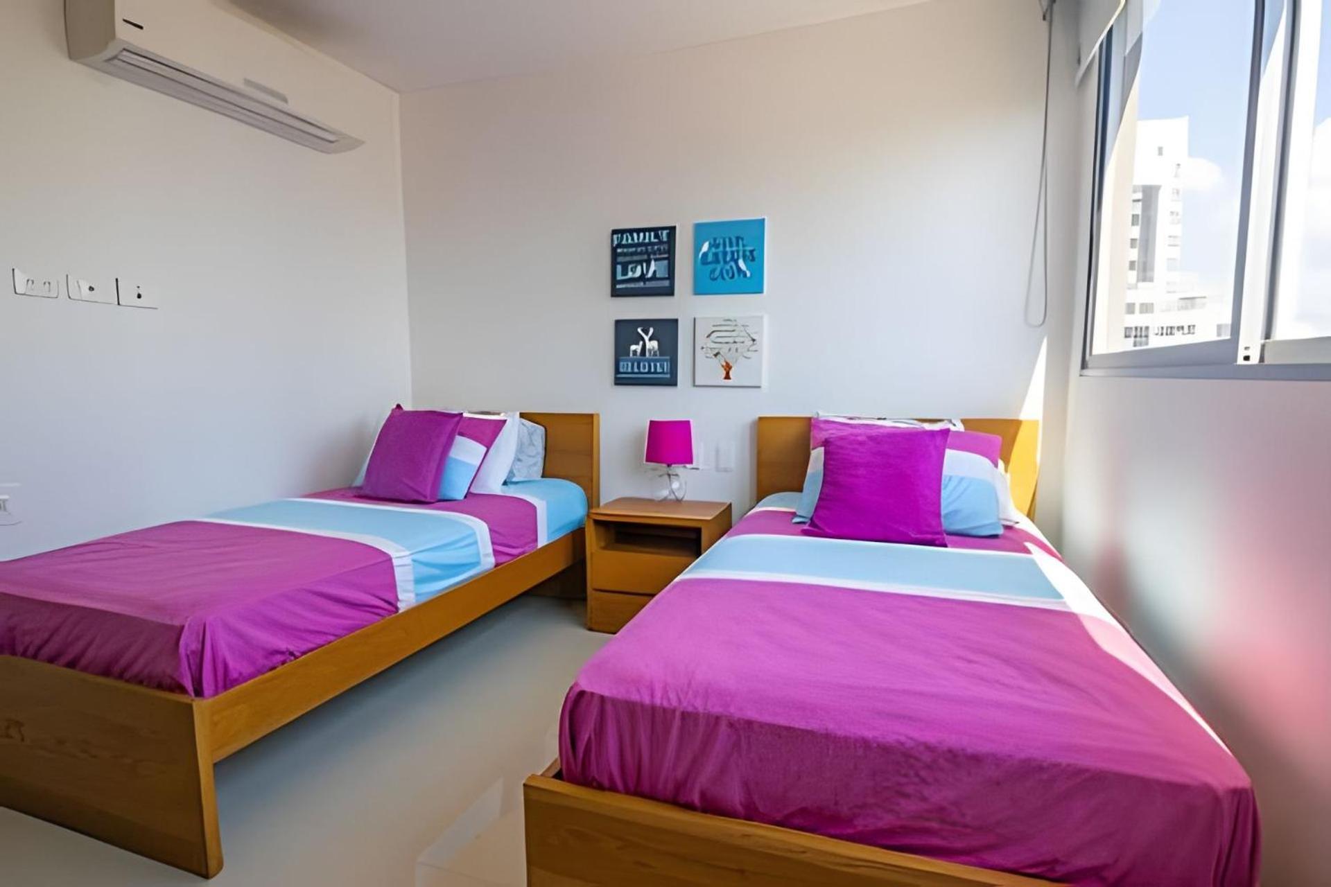 Hermoso Apto Frente Al Mar - Morros Piso 9 *